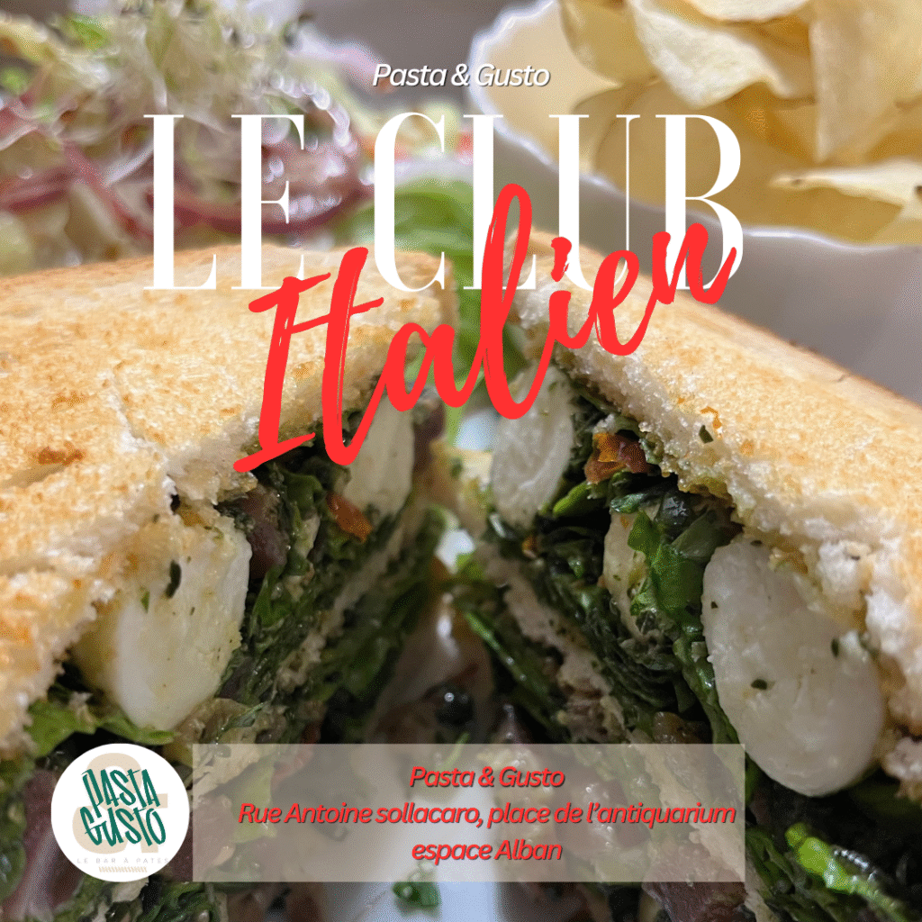 Club italien au pain de mie, mozzarella, tomates, jambon cru et pesto, servi avec des chips au restaurant italien Pasta & Gusto à Ajaccio